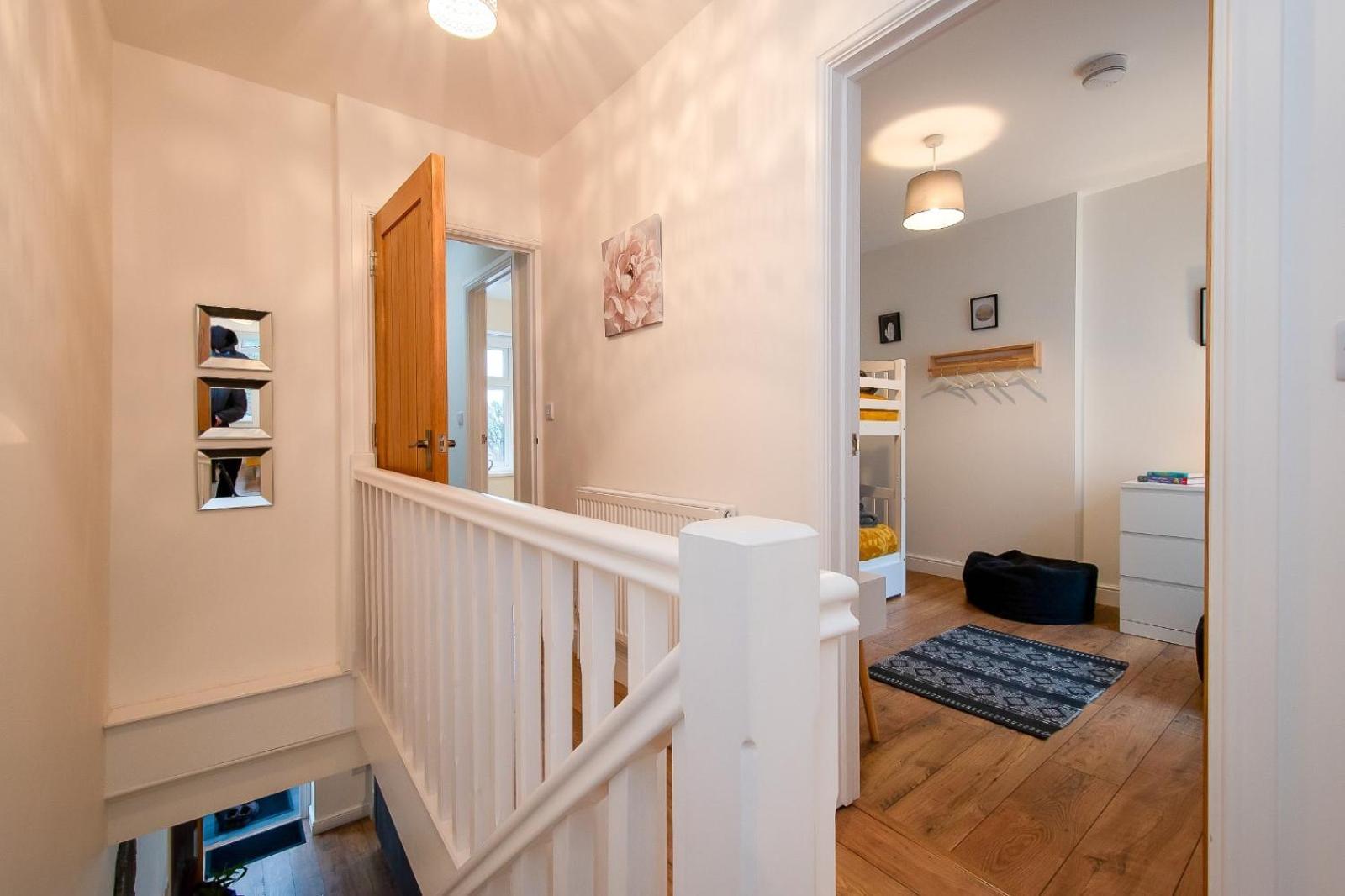 Holiday home Casa One Hundred - A Beautiful 4 Bed House On The Front Swansea