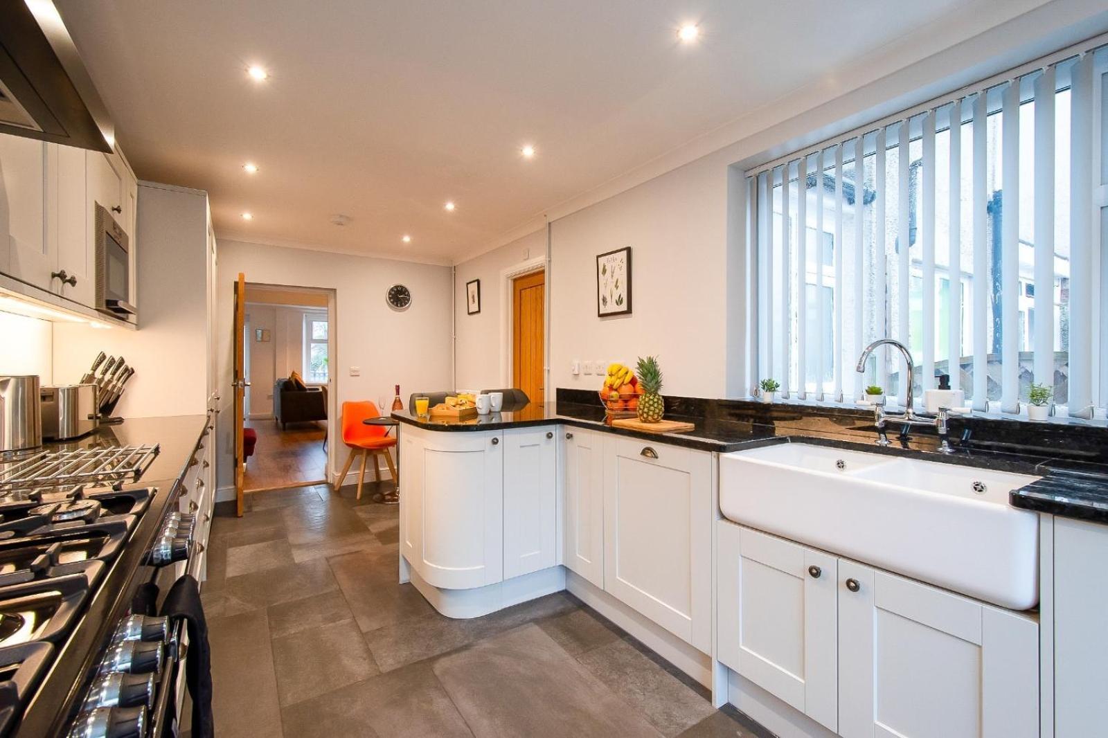 Casa One Hundred - A Beautiful 4 Bed House On The Front Holiday home