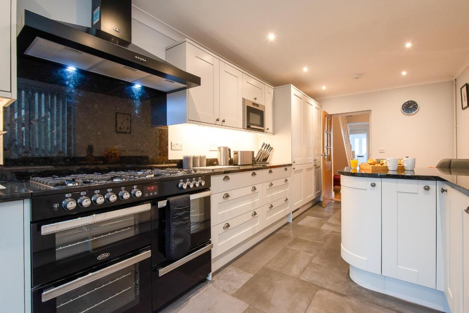 Holiday home Casa One Hundred - A Beautiful 4 Bed House On The Front *