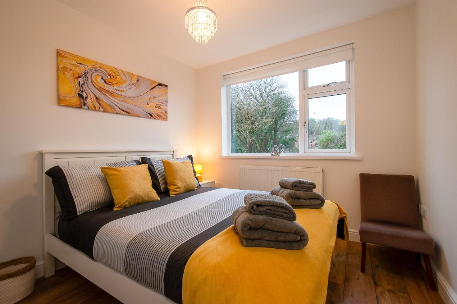 Casa One Hundred - A Beautiful 4 Bed House On The Front *